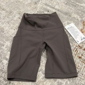 Lululemon Wunder Train HR Shorts 8” Pockets. Brand new, never worn. Too small.